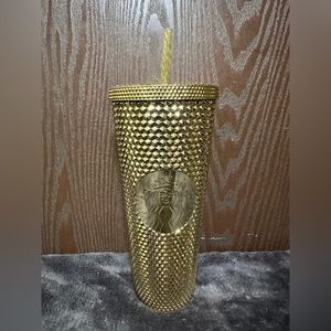 Gold Holiday 2022 Starbucks Cup brand new beautiful large cup!